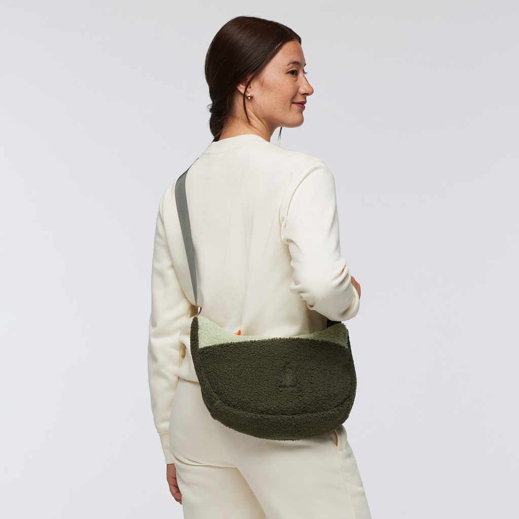 High Pile Fleece 6L Crescent Bag, Fatigue/Green Tea, Detail